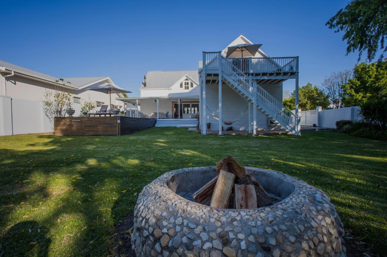 Riverside Country House スウェレンダム エクステリア 写真